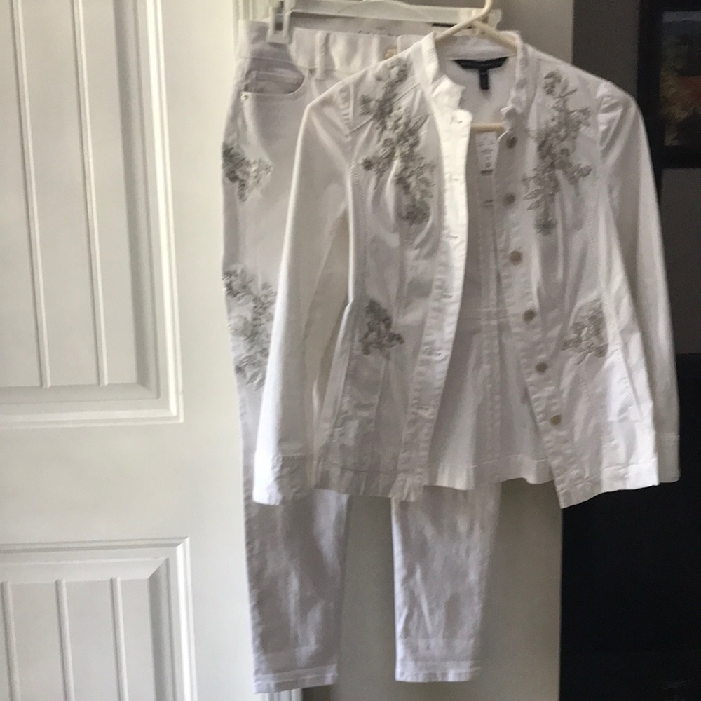 White House black market pants and jacket outfit